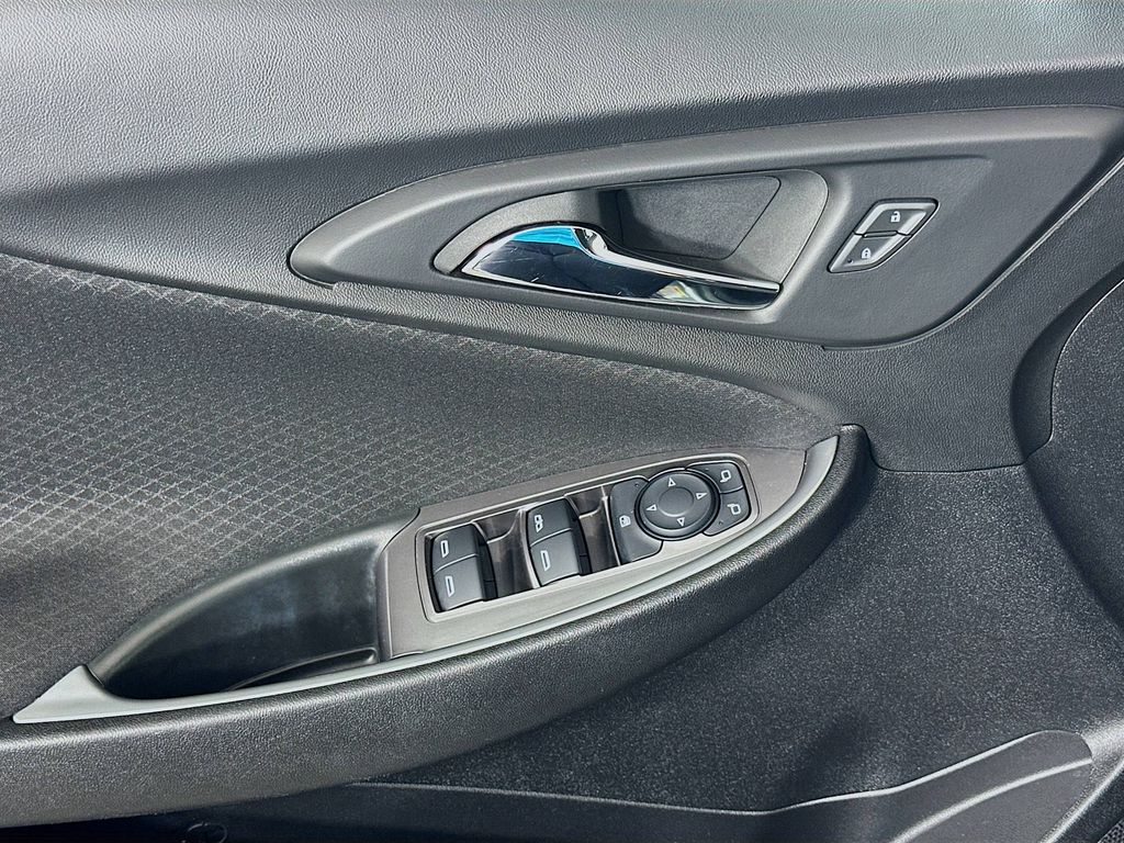 Thumbnail: 2024 Chevrolet Malibu - 17