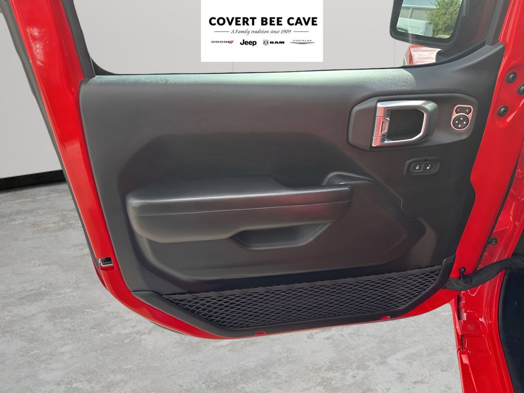 Used Car 2021 Jeep Gladiator  Mojave For Sale Under $40,000 In Austin, Texas