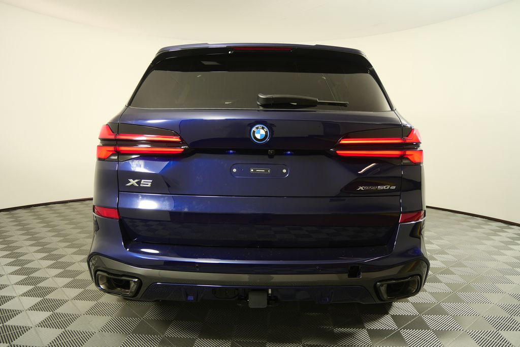 Thumbnail: 2026 BMW X5 - 4