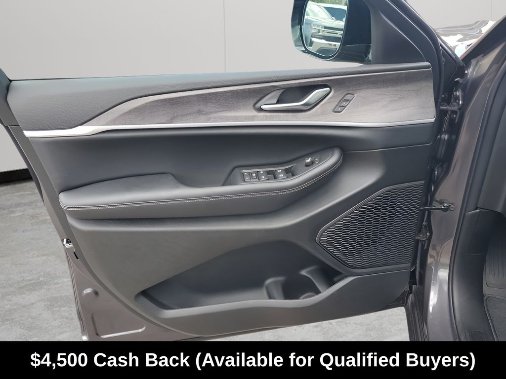 New Car 2025 Jeep Grand Cherokee L  Limited For Sale Under $50,000 In Austin, Texas