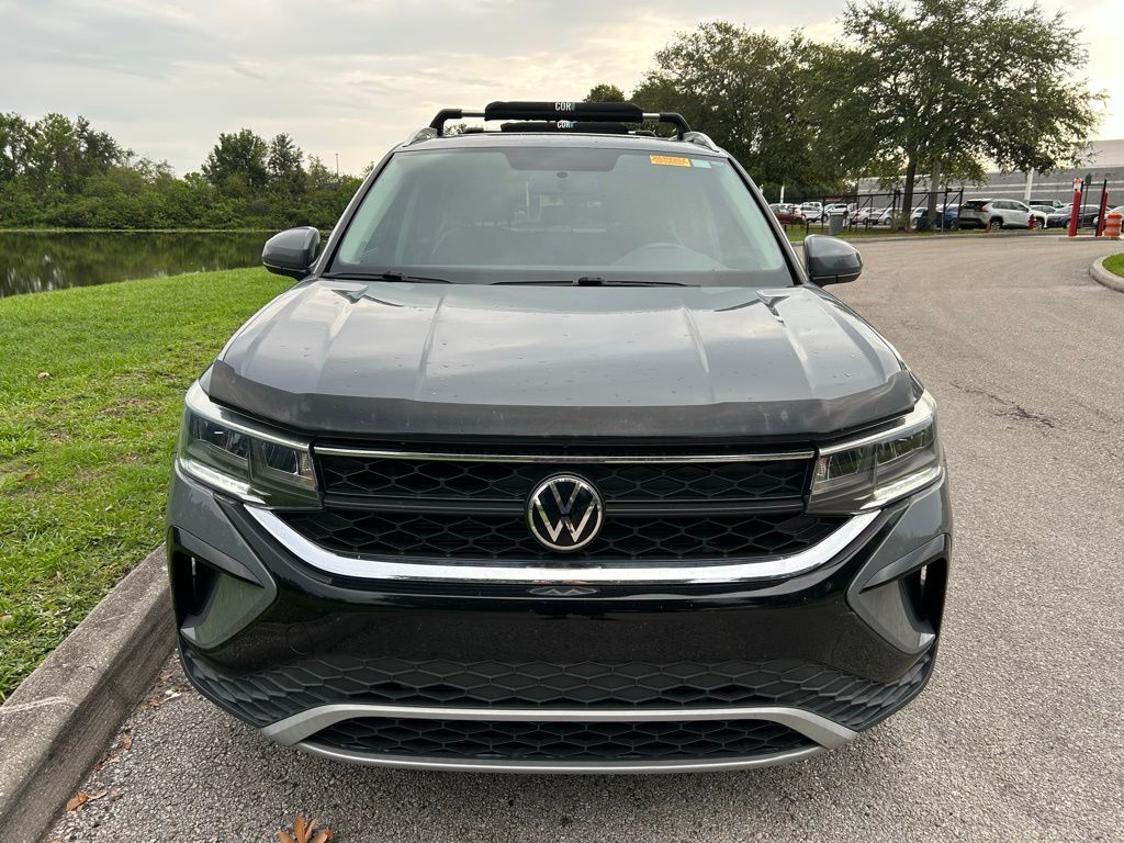 2022 Volkswagen Taos SE 8