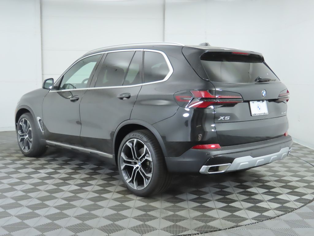 Thumbnail: 2026 BMW X5 - 8