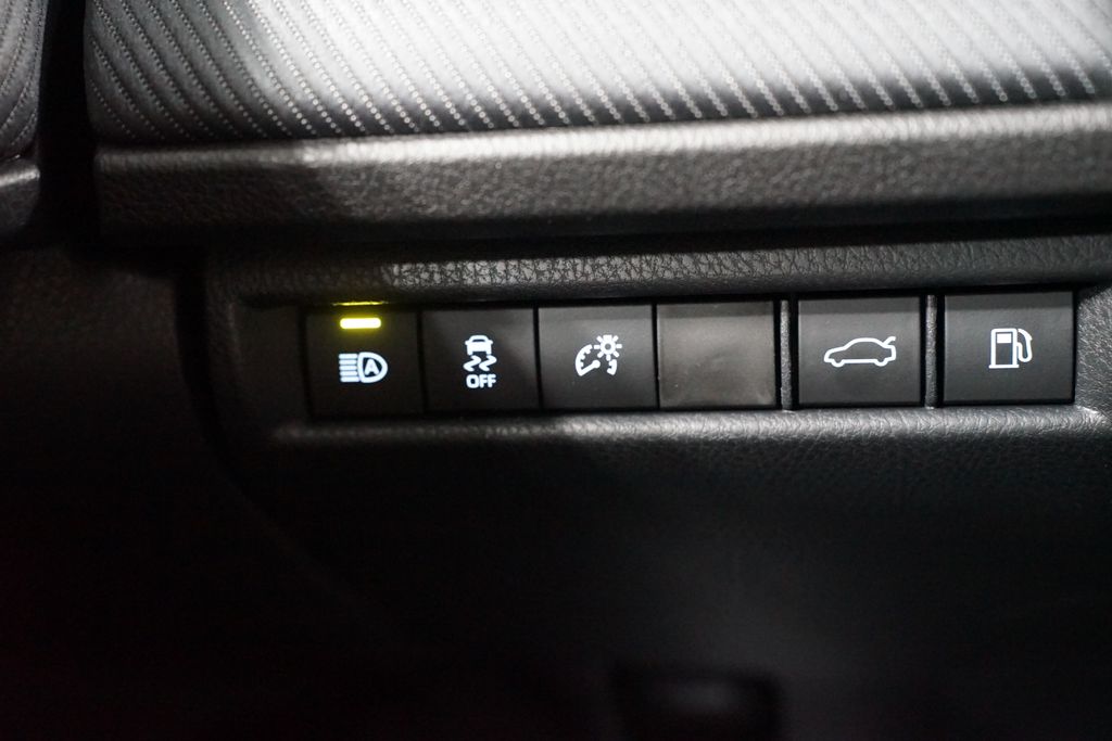 Thumbnail: 2026 Toyota Camry - 25