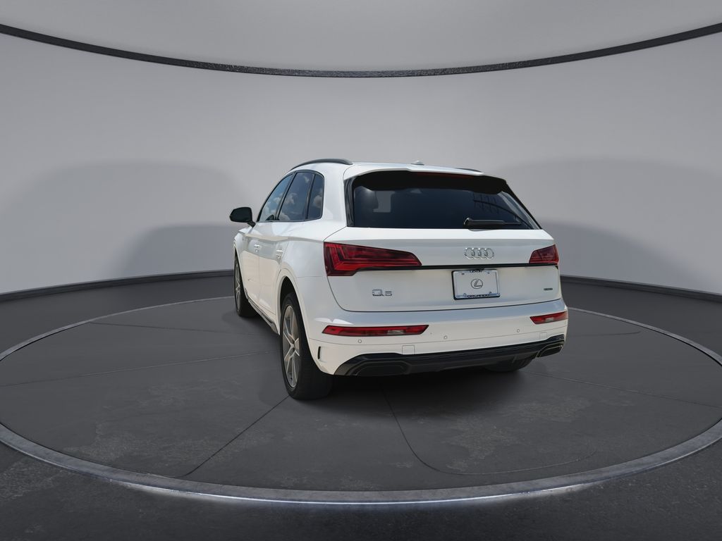 Thumbnail: 2025 Audi Q5 - 7
