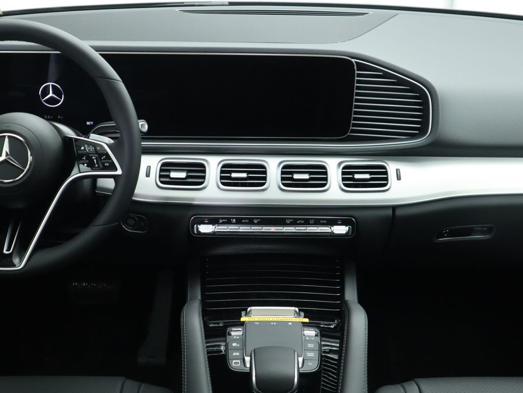 Thumbnail: 2025 Mercedes-Benz GLE - 15