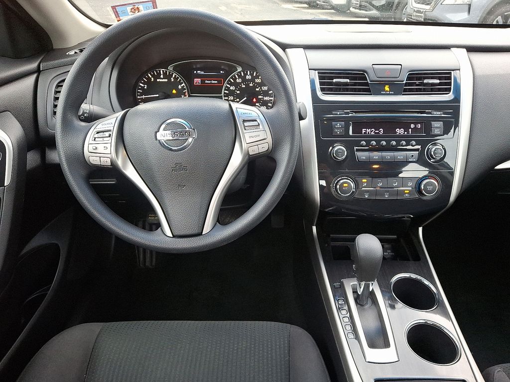 Thumbnail: 2014 Nissan Altima - 11