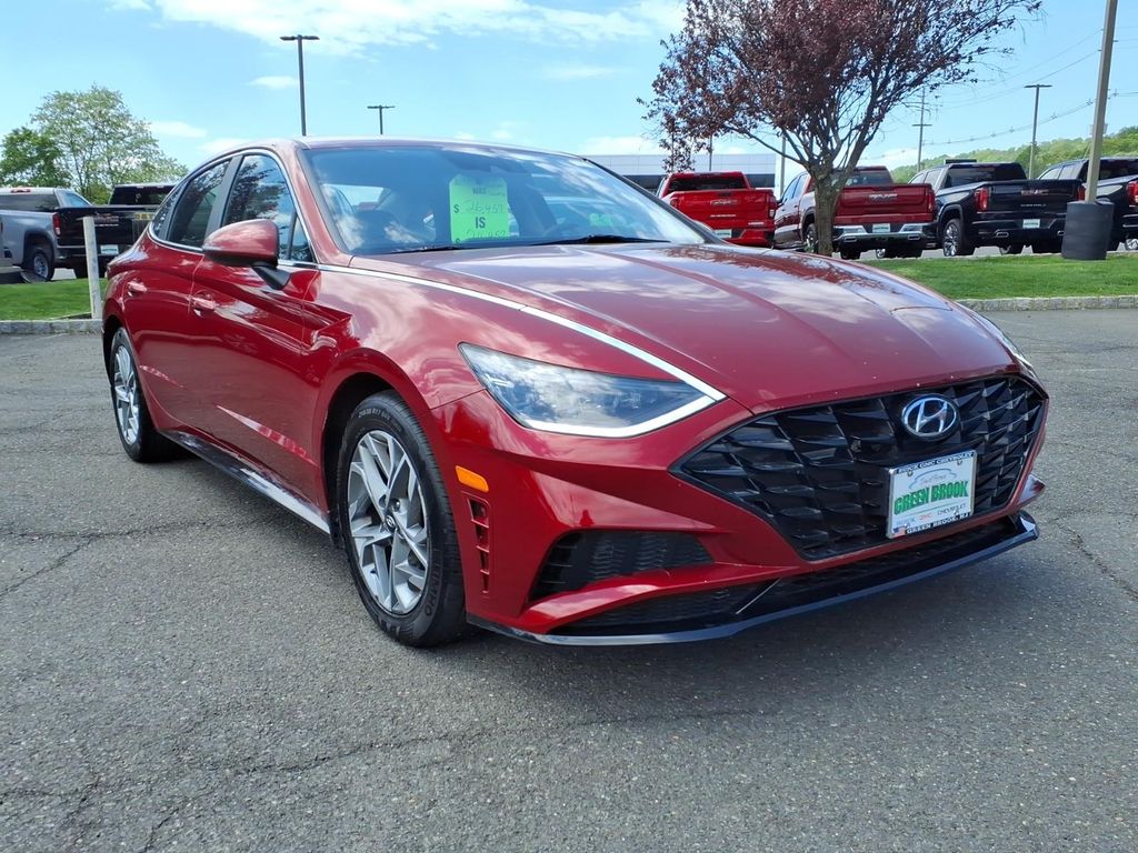 Ultimate Red 2023 Hyundai Sonata Sedan Front-Wheel Drive Automatic