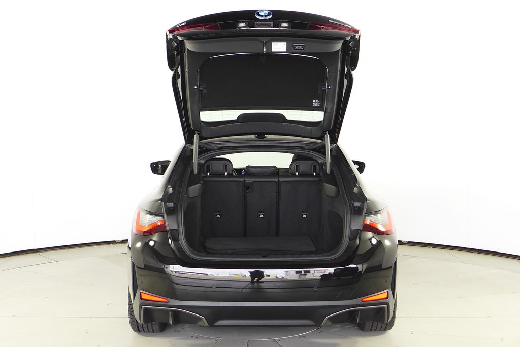 Thumbnail: 2023 BMW i4 - 10