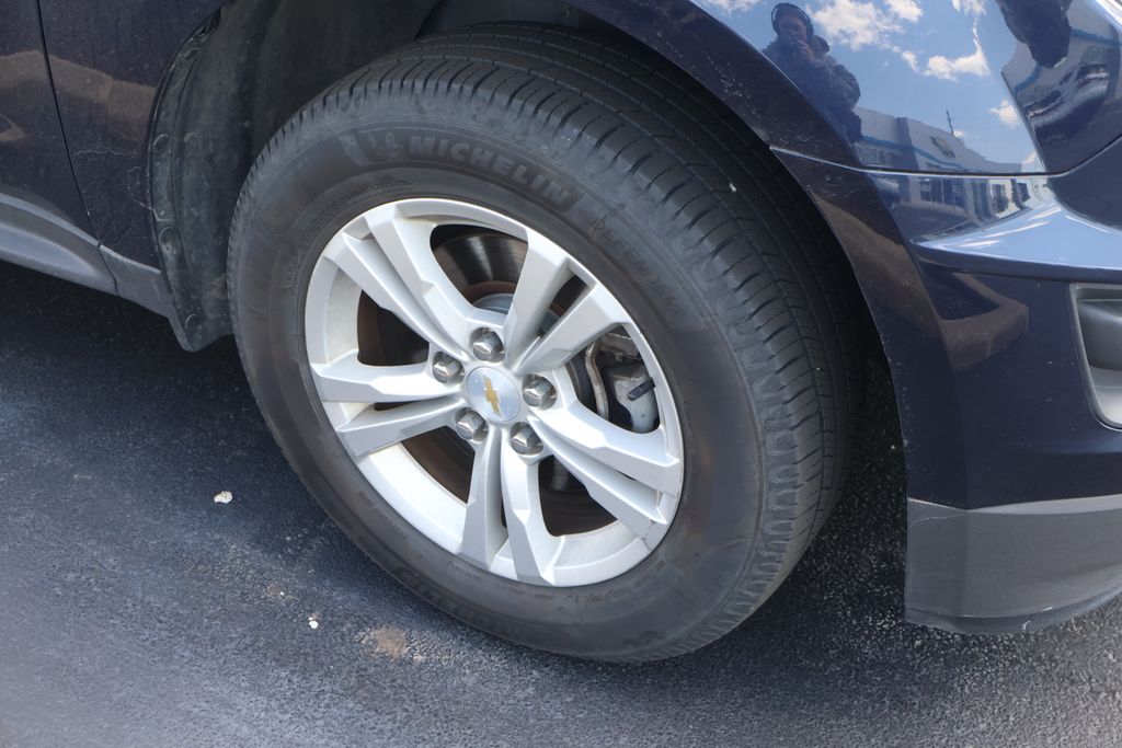 Thumbnail: 2017 Chevrolet Equinox - 5