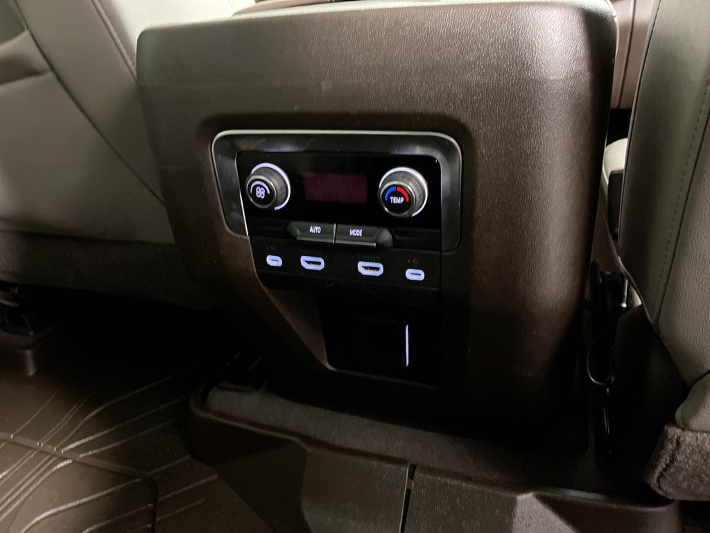 Thumbnail: 2021 Chevrolet Tahoe - 11