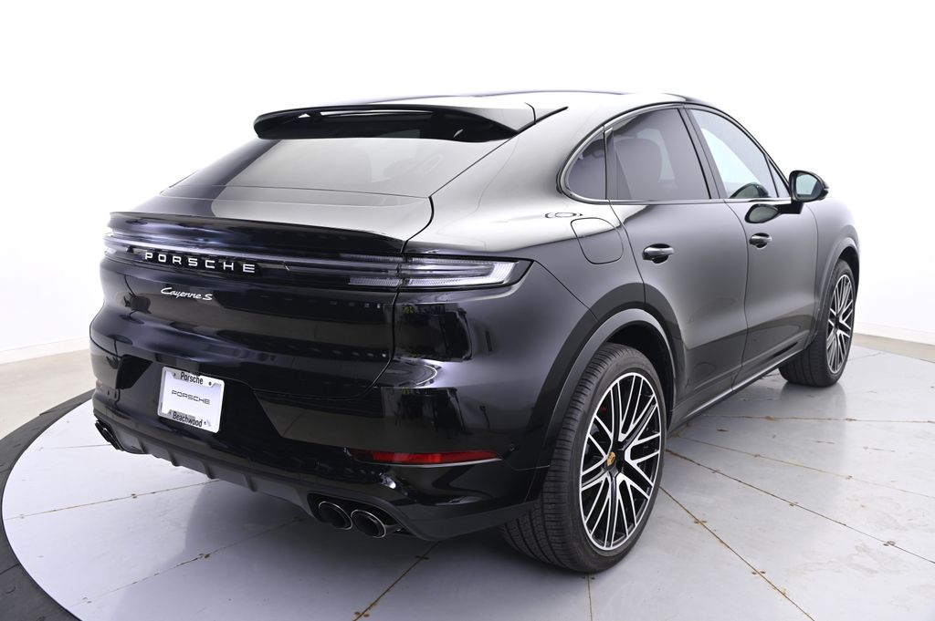 Thumbnail: 2024 Porsche  - 7