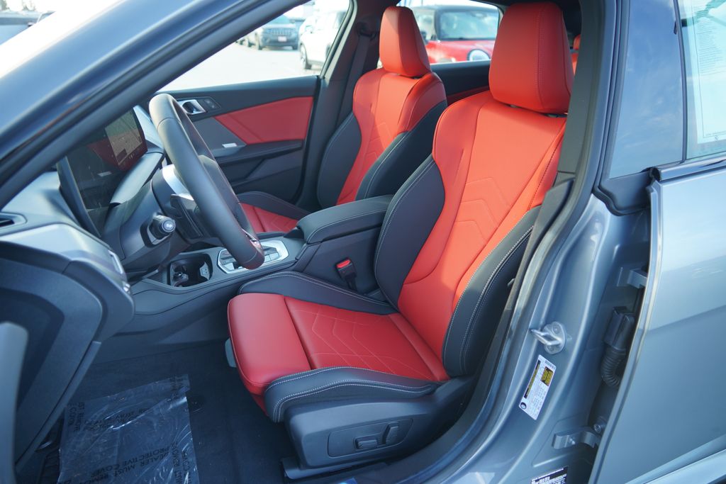 Thumbnail: 2026 BMW 2 Series - 10