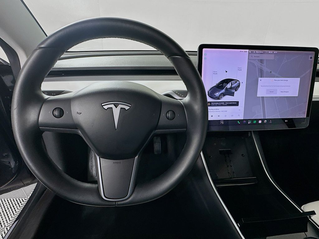 Thumbnail: 2019 Tesla Model 3 - 11