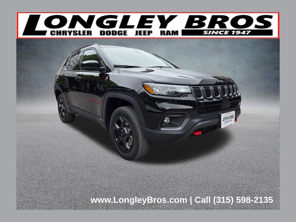 Diamond Black Crystal Pearlcoat 2023 Jeep Compass SUV / Crossover Four-Wheel Drive 8-Speed Automatic