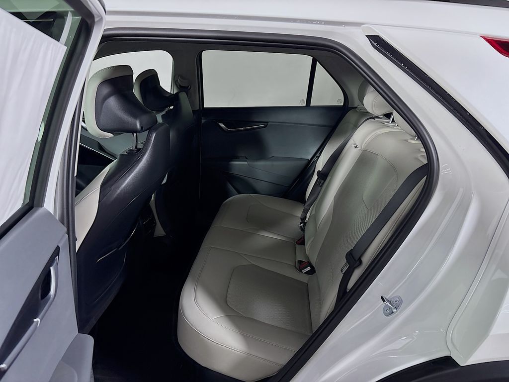2025 Kia Niro EX