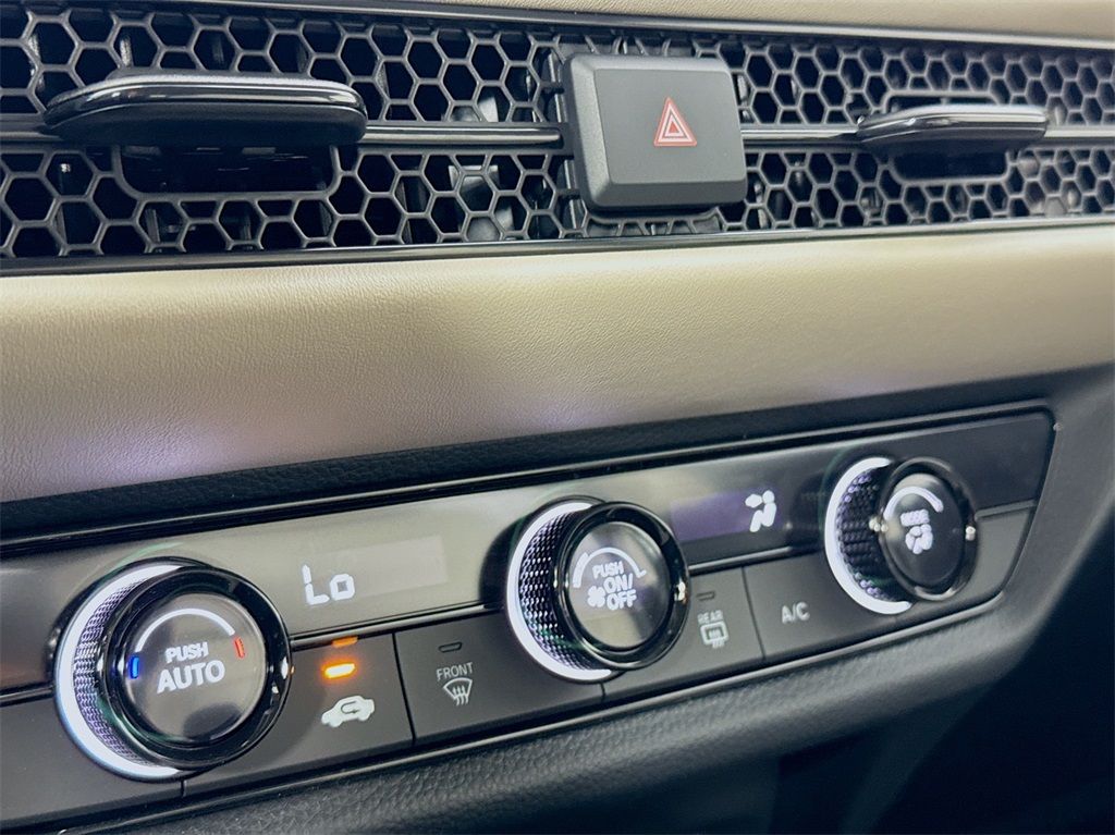 2025 Honda HR-V LX photo