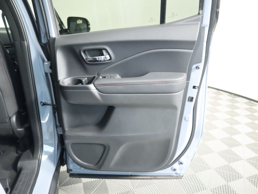 Thumbnail: 2025 Honda Ridgeline - 27