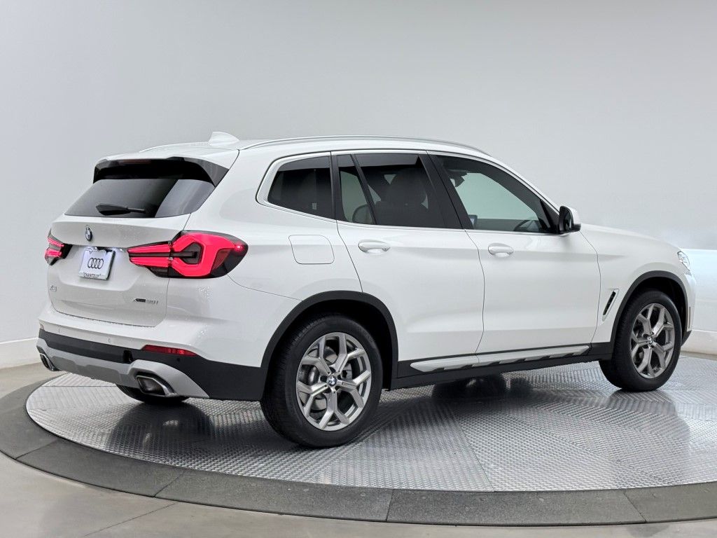 Thumbnail: 2024 BMW X3 - 13