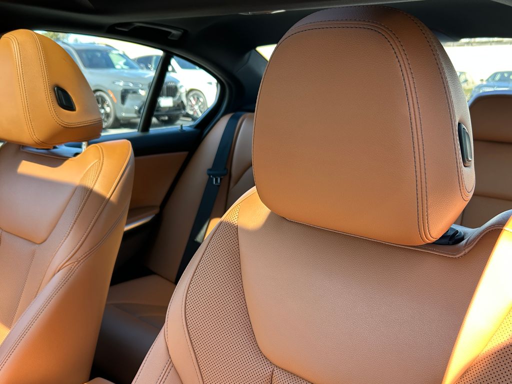 Thumbnail: 2023 BMW 3 Series - 14