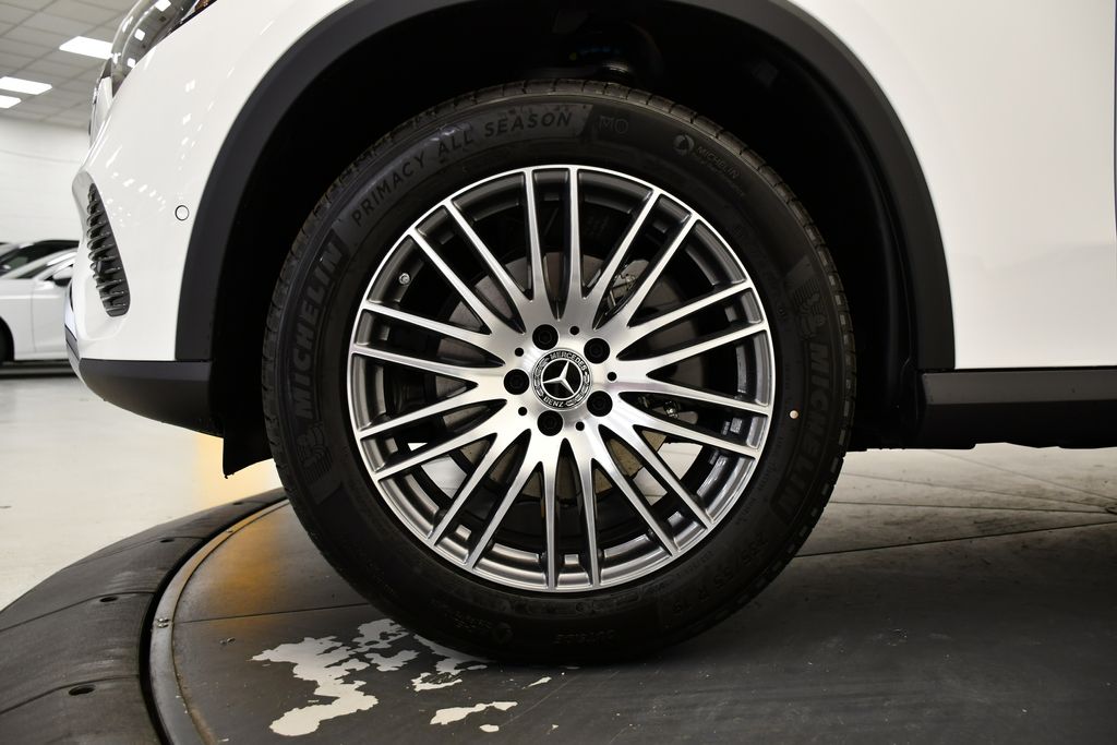 Thumbnail: 2026 Mercedes-Benz GLC - 13