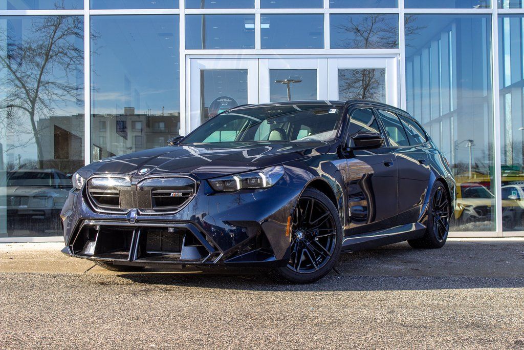 2025 BMW M5 Touring AWD