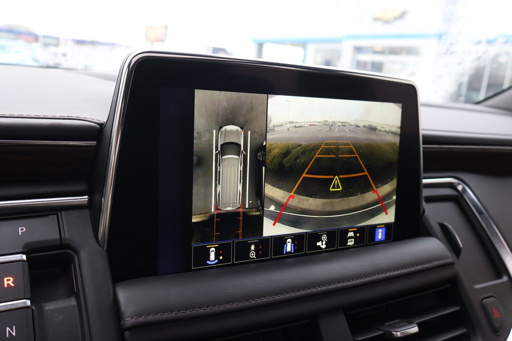 Thumbnail: 2022 Chevrolet Tahoe - 26