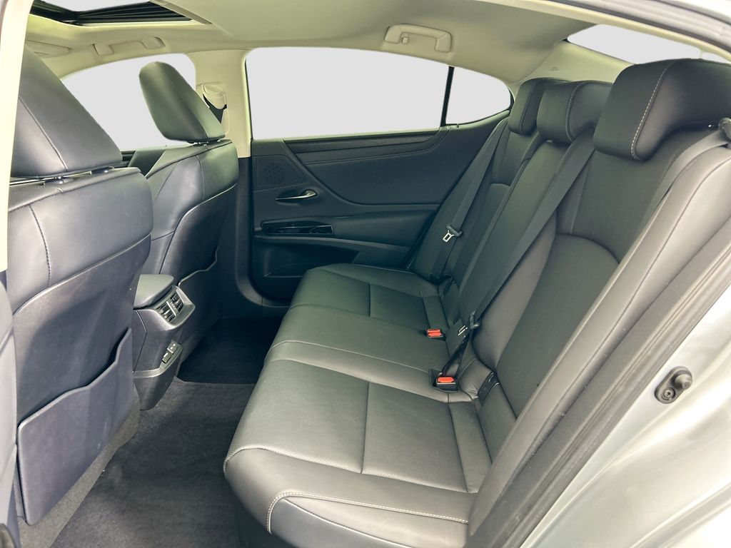 Thumbnail: 2023 Lexus ES - 19