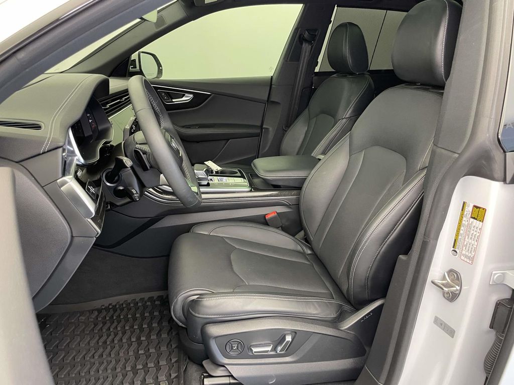 2025 Audi Q8 55 Prestige Black at Audi Porsche Sewickley