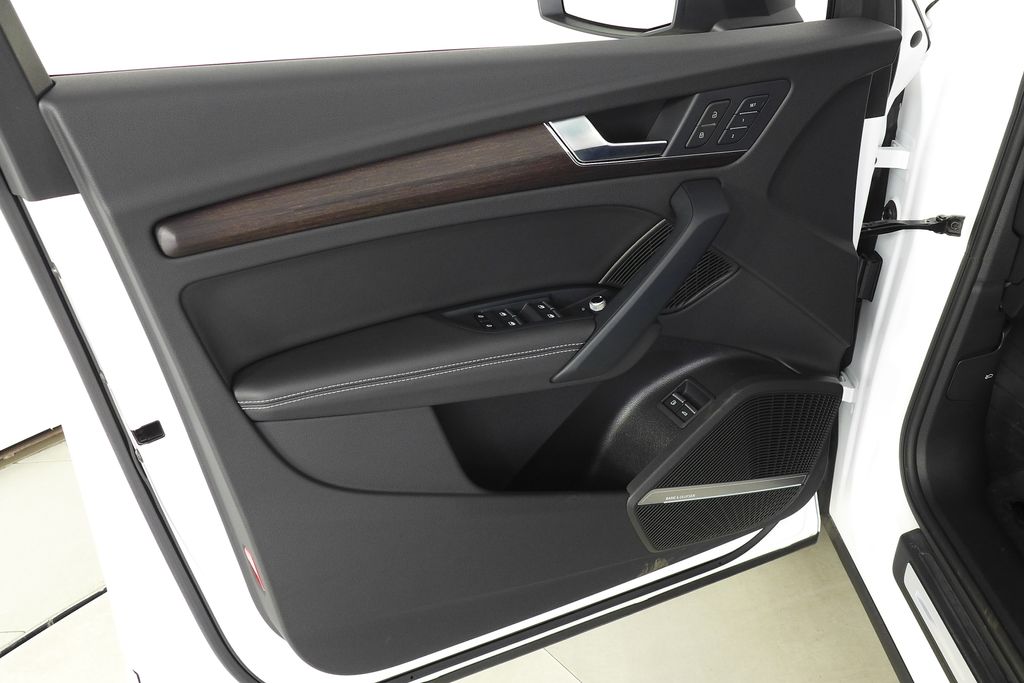 2023 Audi Q5 Premium 11