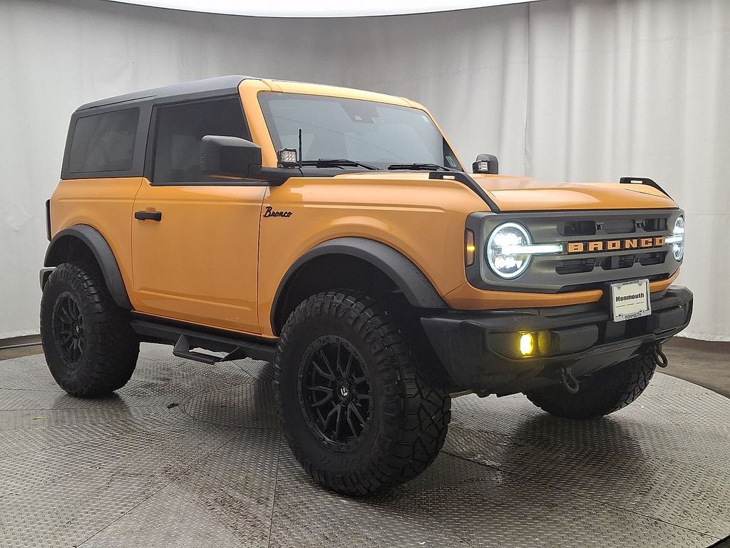 Thumbnail: 2022 Ford Bronco - 3