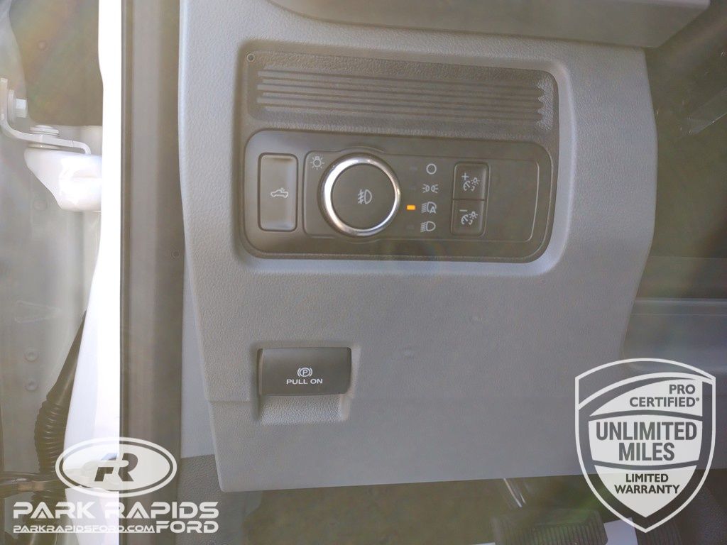 2025 Ford F-250SD XLT photo