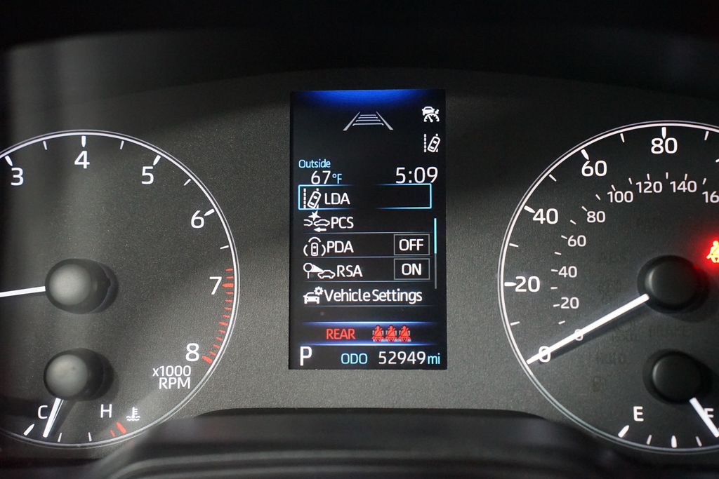 Thumbnail: 2024 Toyota Corolla - 16