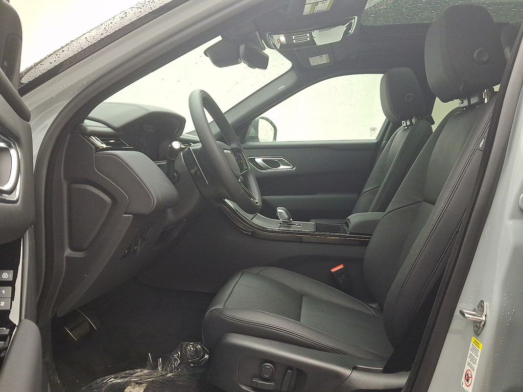 Thumbnail: 2026 Land Rover Range Rover Velar - 10