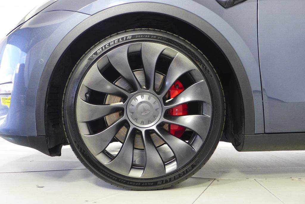 Thumbnail: 2022 Tesla Model Y - 5