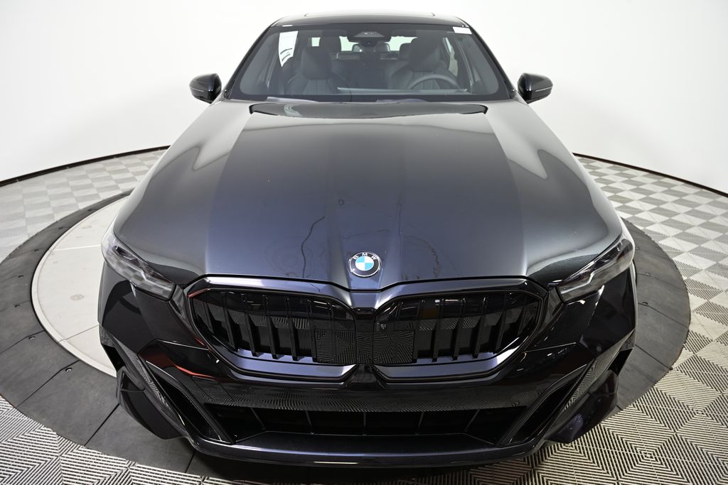 Thumbnail: 2026 BMW 5 Series - 8