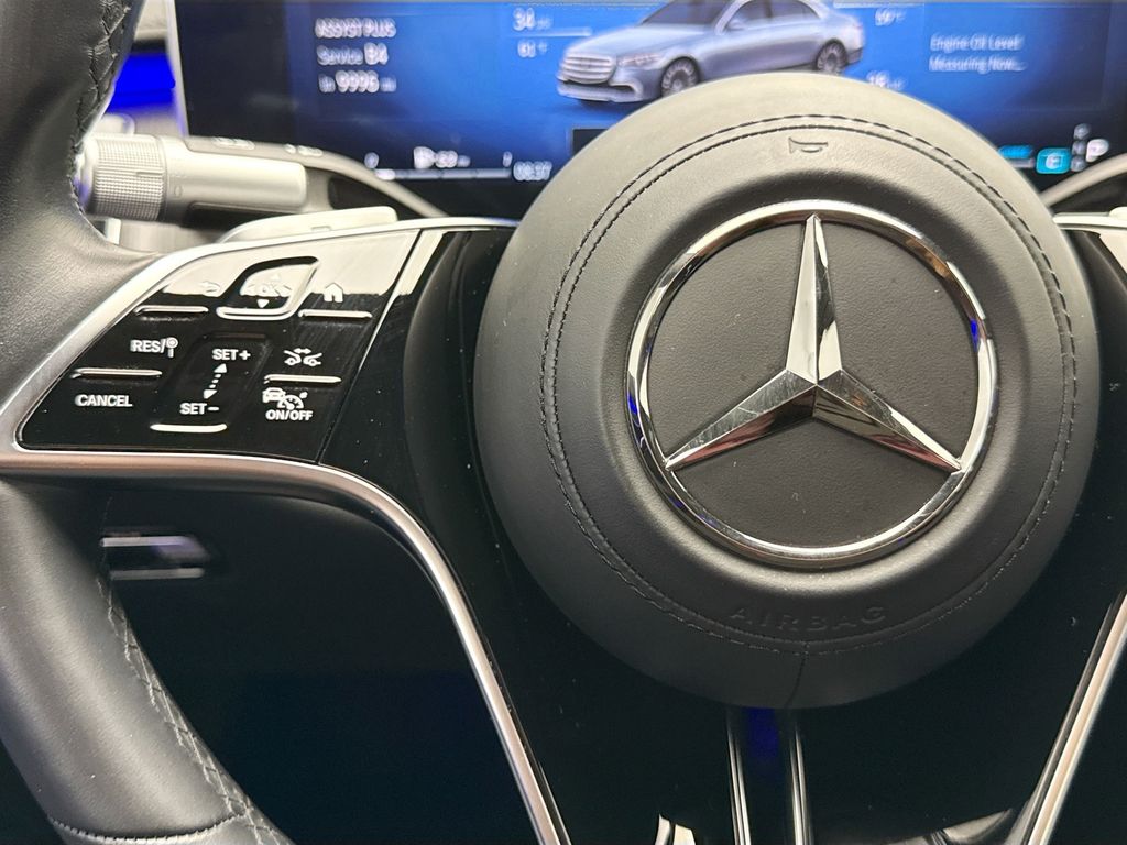 Thumbnail: 2023 Mercedes-Benz S-Class - 11