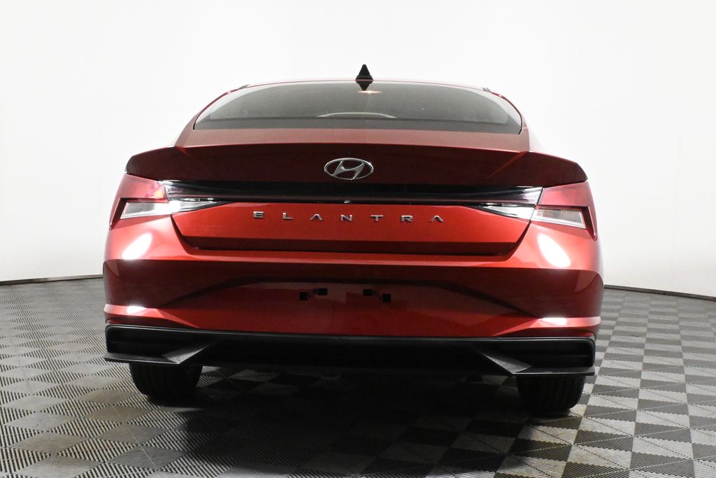 Thumbnail: 2021 Hyundai Elantra - 7