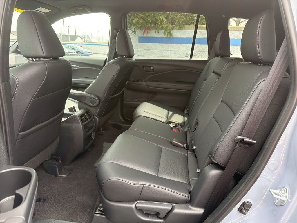 Thumbnail: 2023 Honda Passport - 19