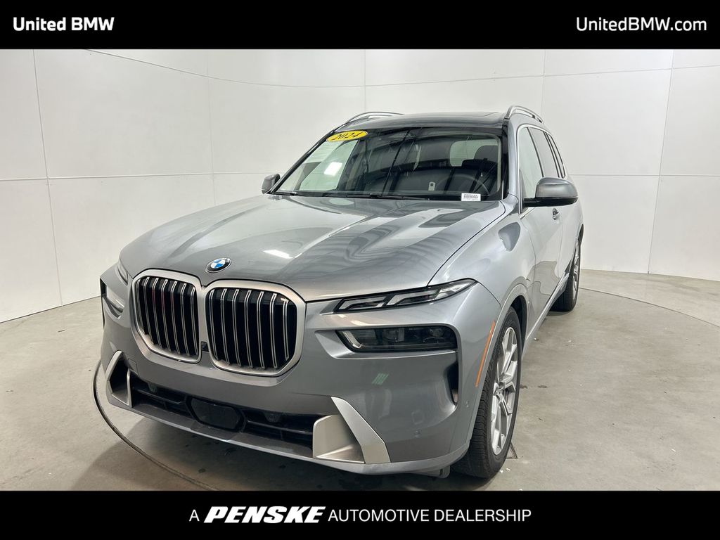 2024 BMW X7 xDrive40i Hero Image