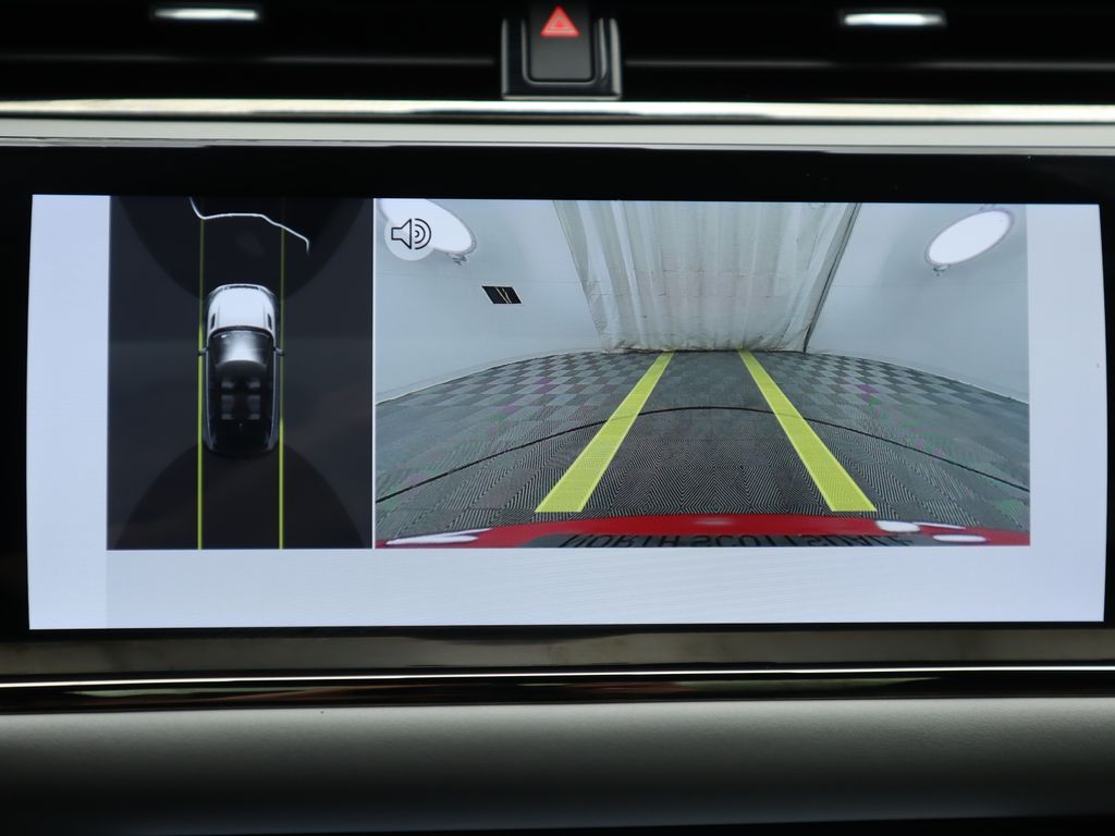 Thumbnail: 2023 Land Rover Range Rover Evoque - 15