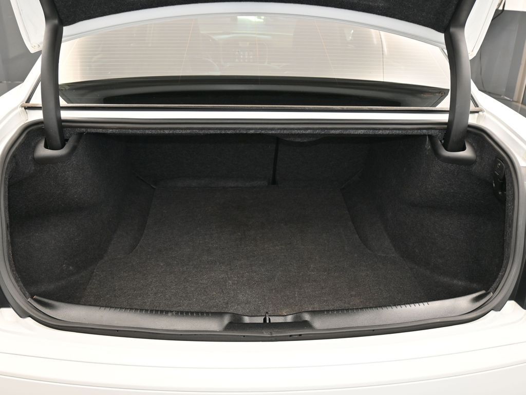 Used 2023 Bright White Clearcoat Chrysler Touring image 27