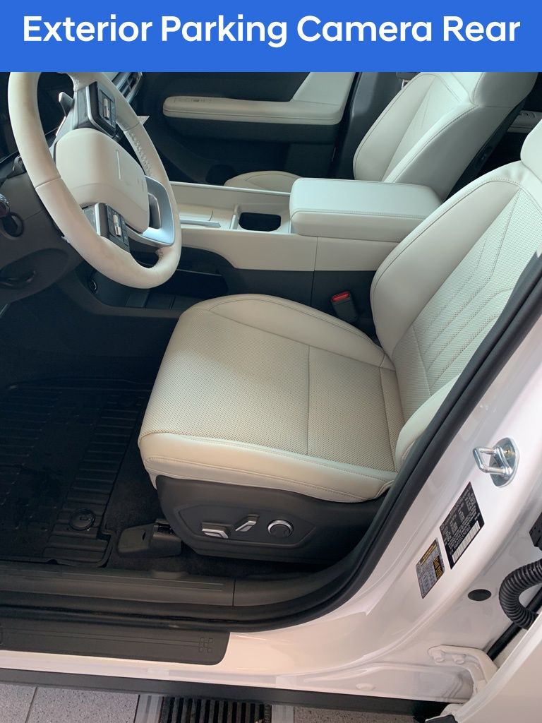 New 2026 White Hyundai SEL image 5