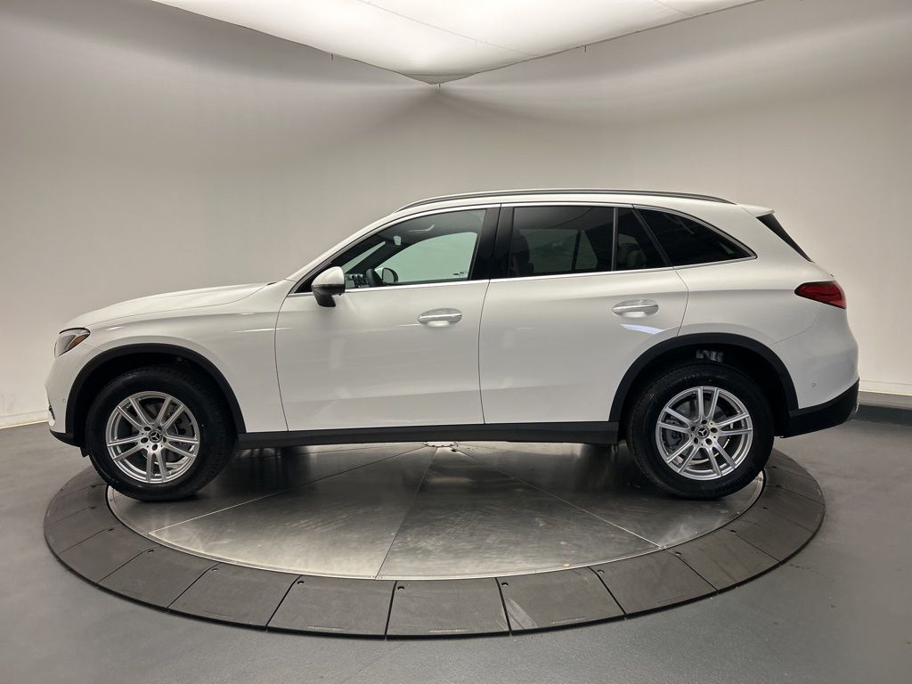 Thumbnail: 2026 Mercedes-Benz GLC - 4