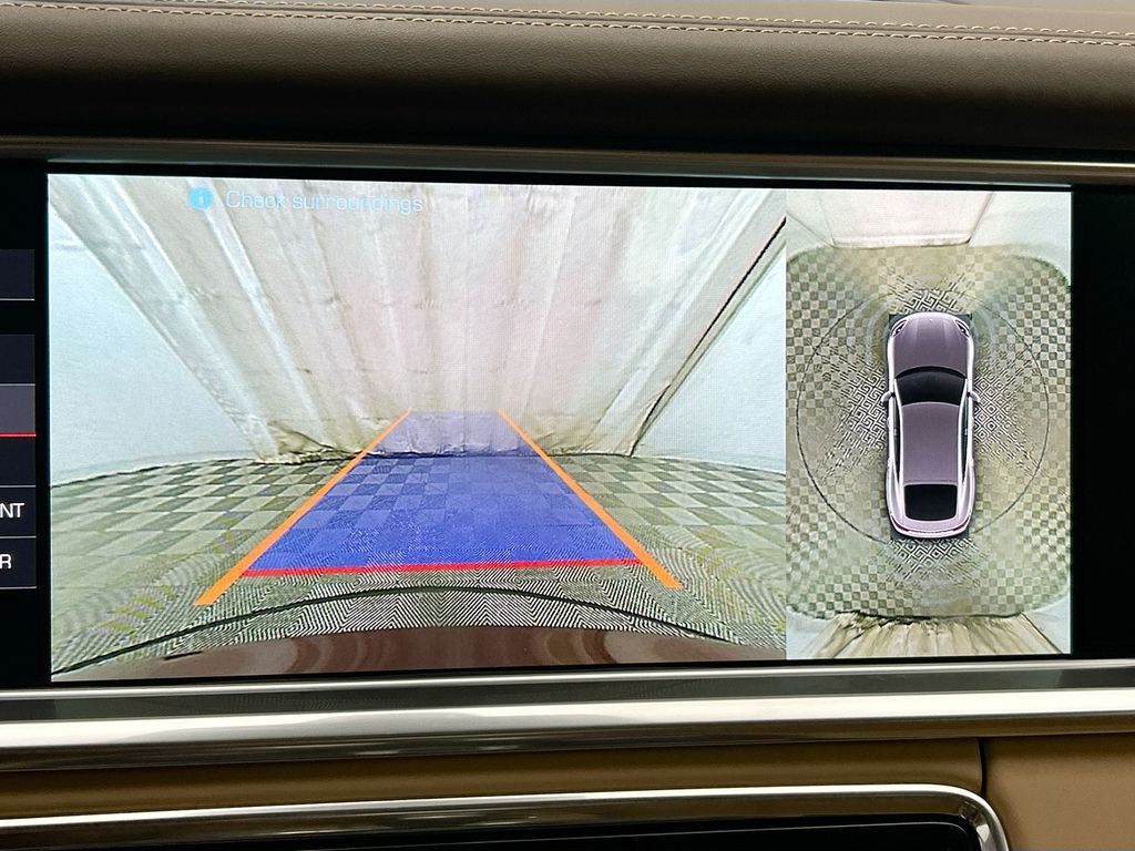 Thumbnail: 2019 Porsche Panamera - 18