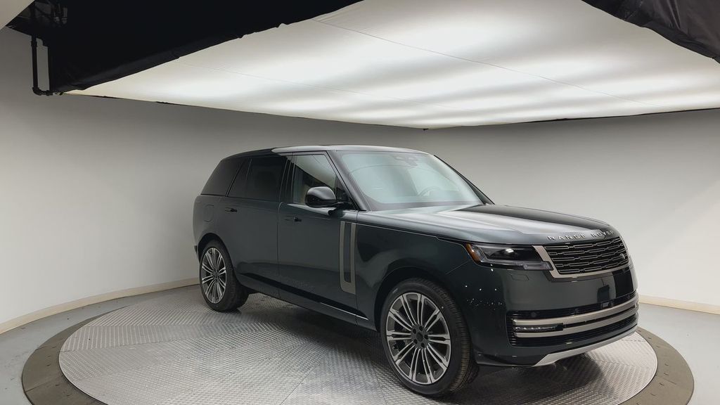 Thumbnail: 2026 Land Rover Range Rover - 8