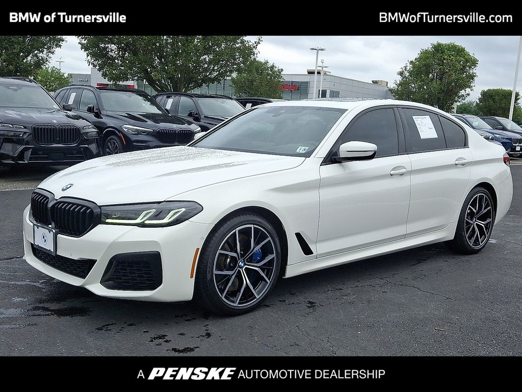 Thumbnail: 2021 BMW 5 Series - 1