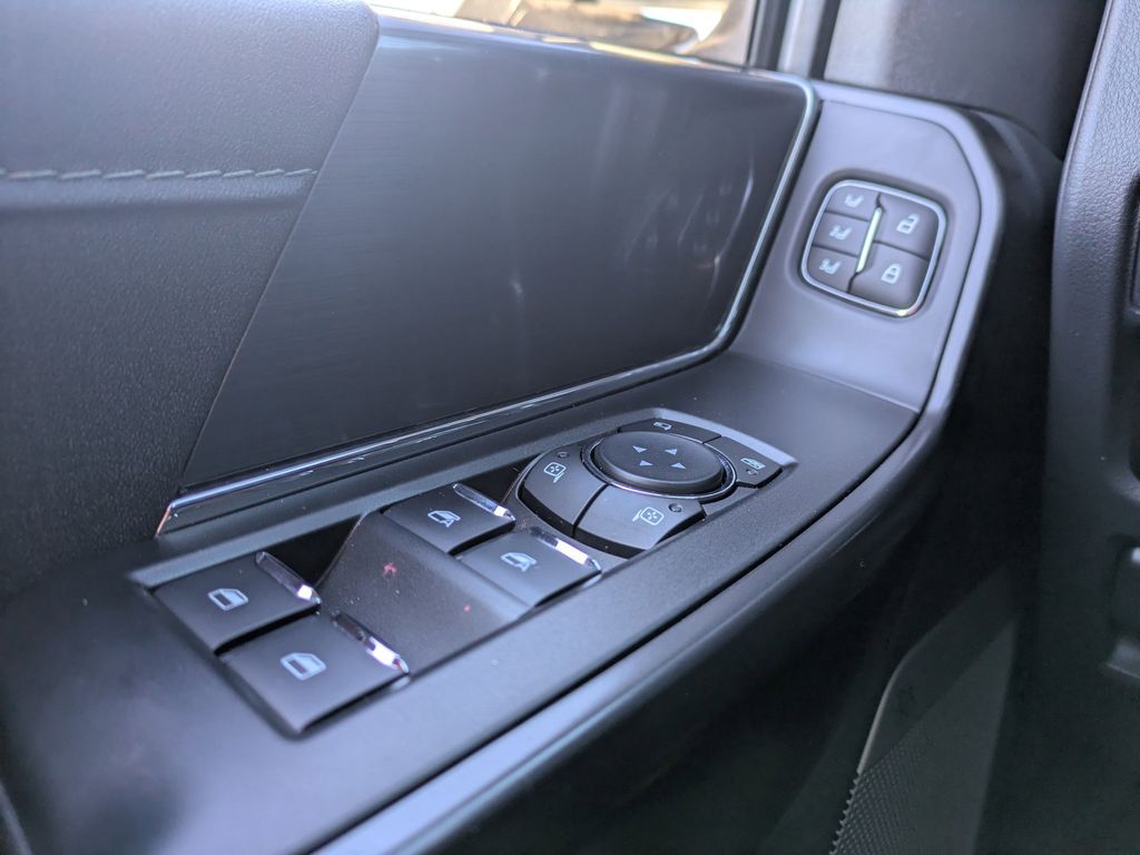 2025 Ford F-150 Black Widow