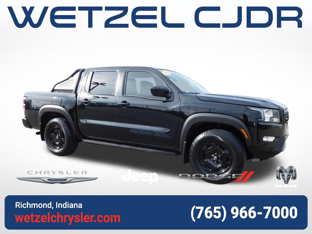 Super Black 2024 Nissan Frontier SV Crew Cab 4WD Pickup Truck Four-Wheel Drive 9-Speed Automatic Overdrive