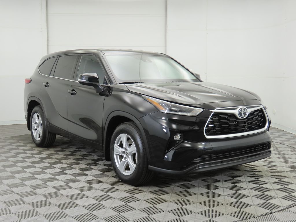 2021 Toyota Highlander LE 3