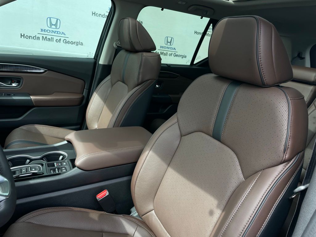 2025 Honda Pilot Elite 27